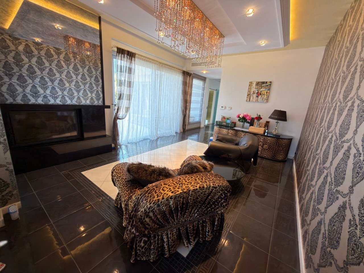 6 BR Villa with Private Swimming Pool in Parekklisia, Limassol — photo 3