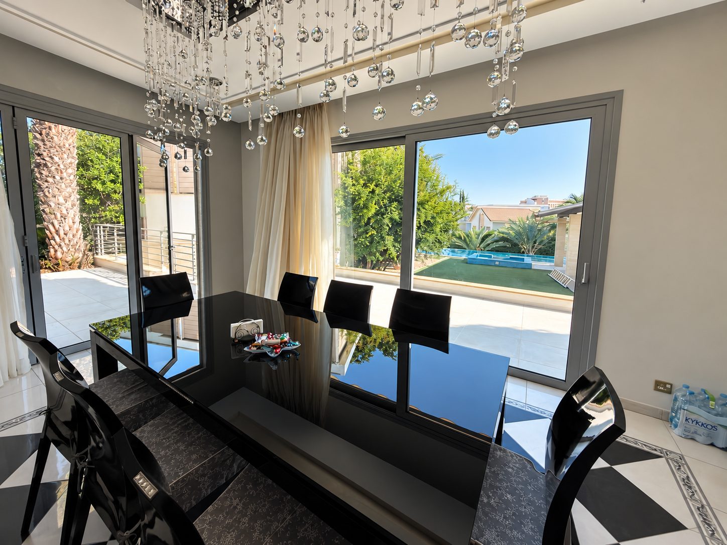 6 BR Villa with Private Swimming Pool in Parekklisia, Limassol — photo 6