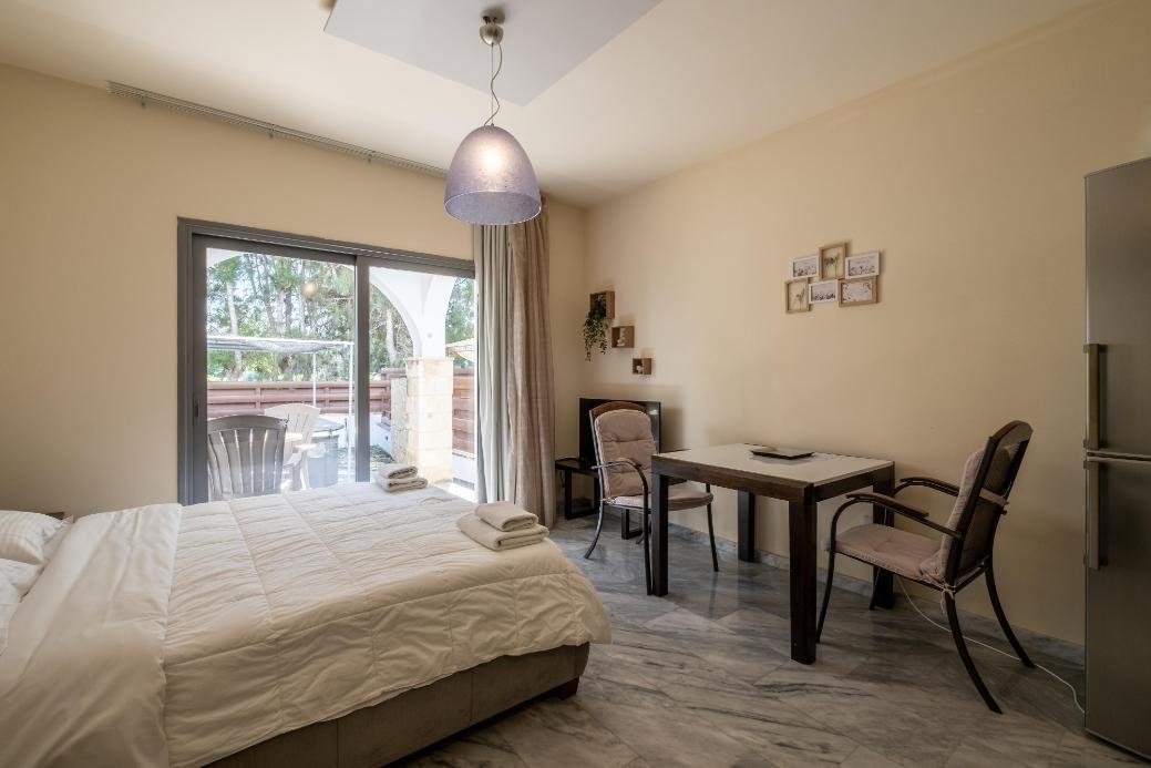 Studio apartment with jacuzzi in Latchi, Paphos photo 10