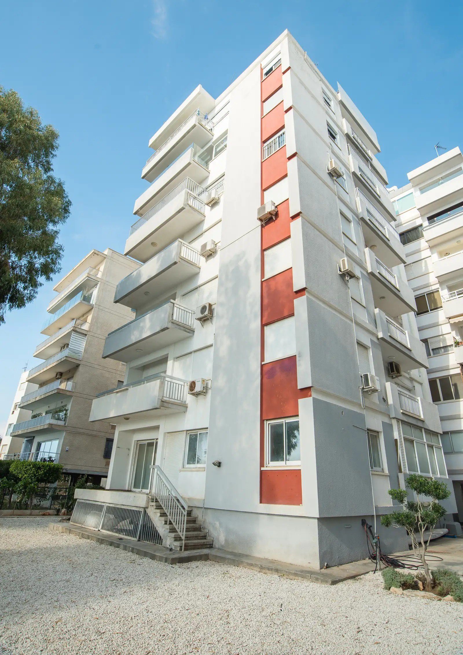 3 BR Seafront Apartment in Agios Tychonas, Limassol photo 15