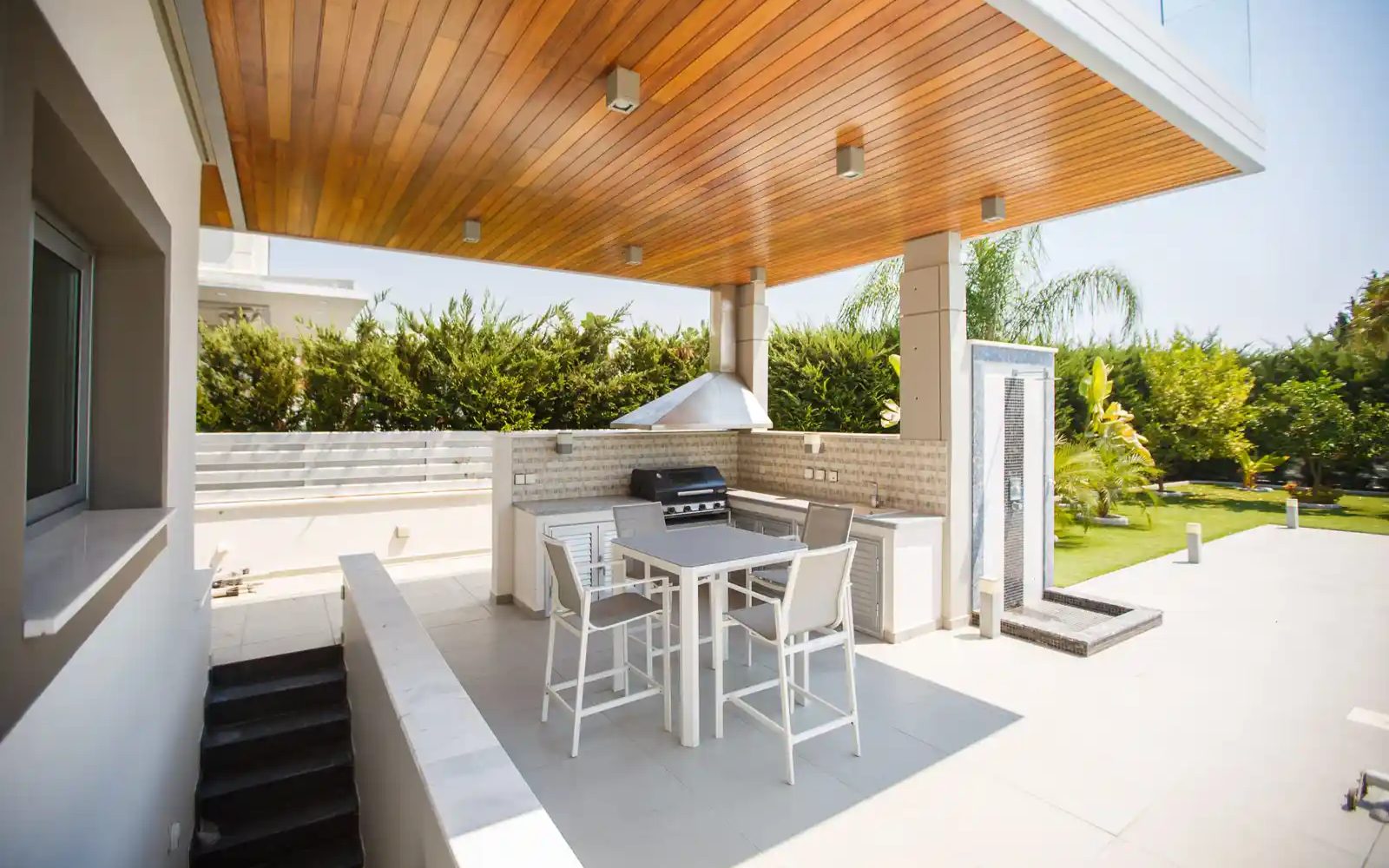 4 BR Villa in Agios Tychonas, Limassol photo 15