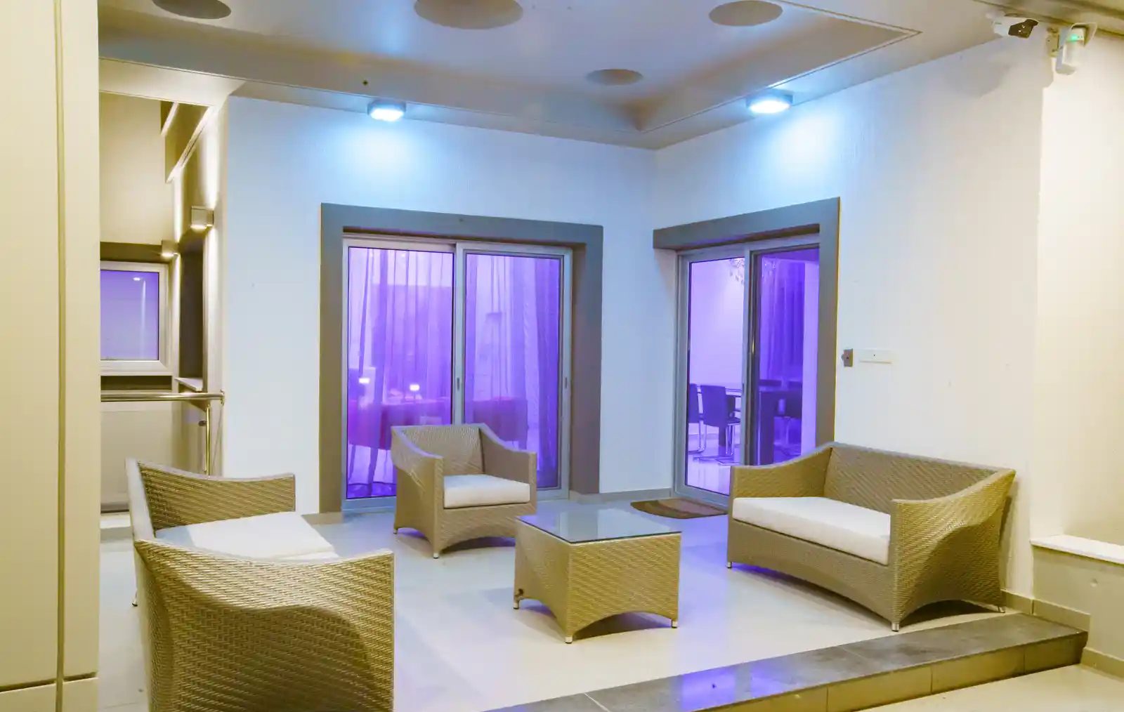 4 BR Villa in Agios Tychonas, Limassol photo 13