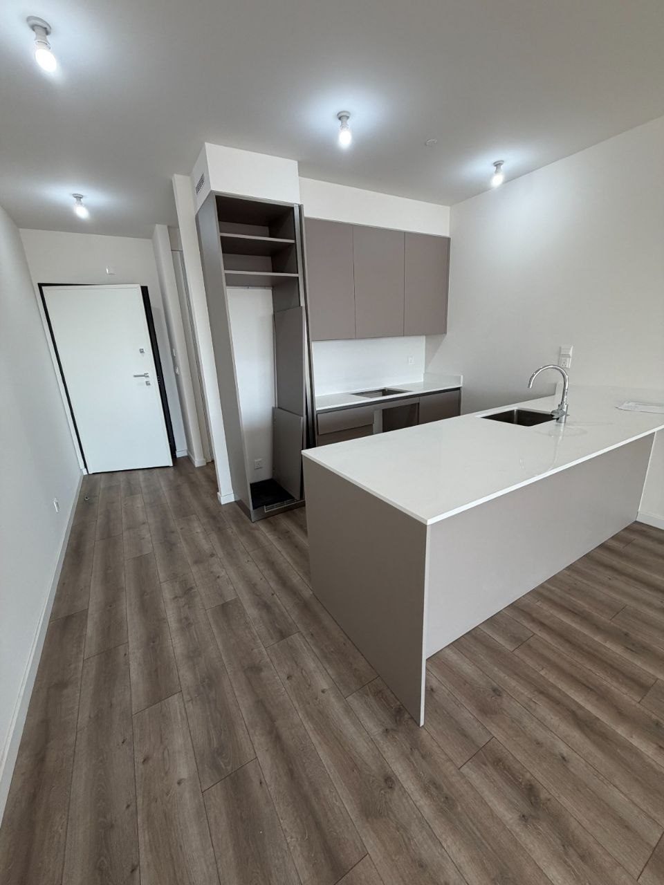 3 BR Apartment in Tserkezoi, Limassol photo 1