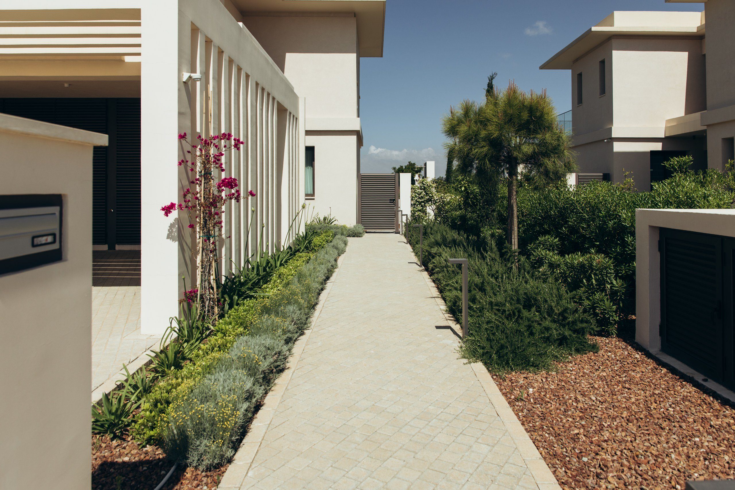 2 BR Townhouse in Tserkez Tsiftlik, Limassol photo 21
