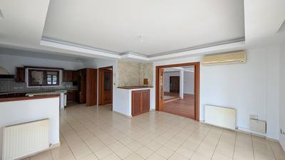 Luxurious Mansion in Agios Georgios, Latsia, Nicosia thumbnail 18