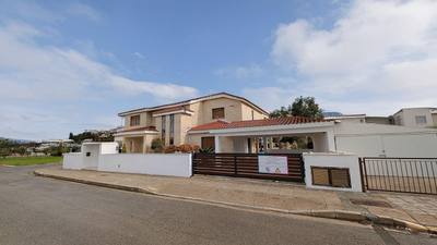 Luxurious Mansion in Agios Georgios, Latsia, Nicosia thumbnail 7