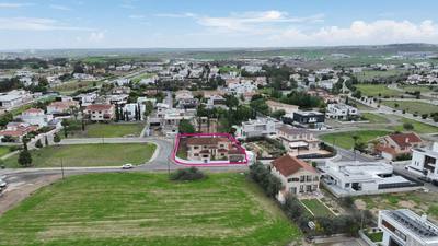 Luxurious Mansion in Agios Georgios, Latsia, Nicosia thumbnail 3