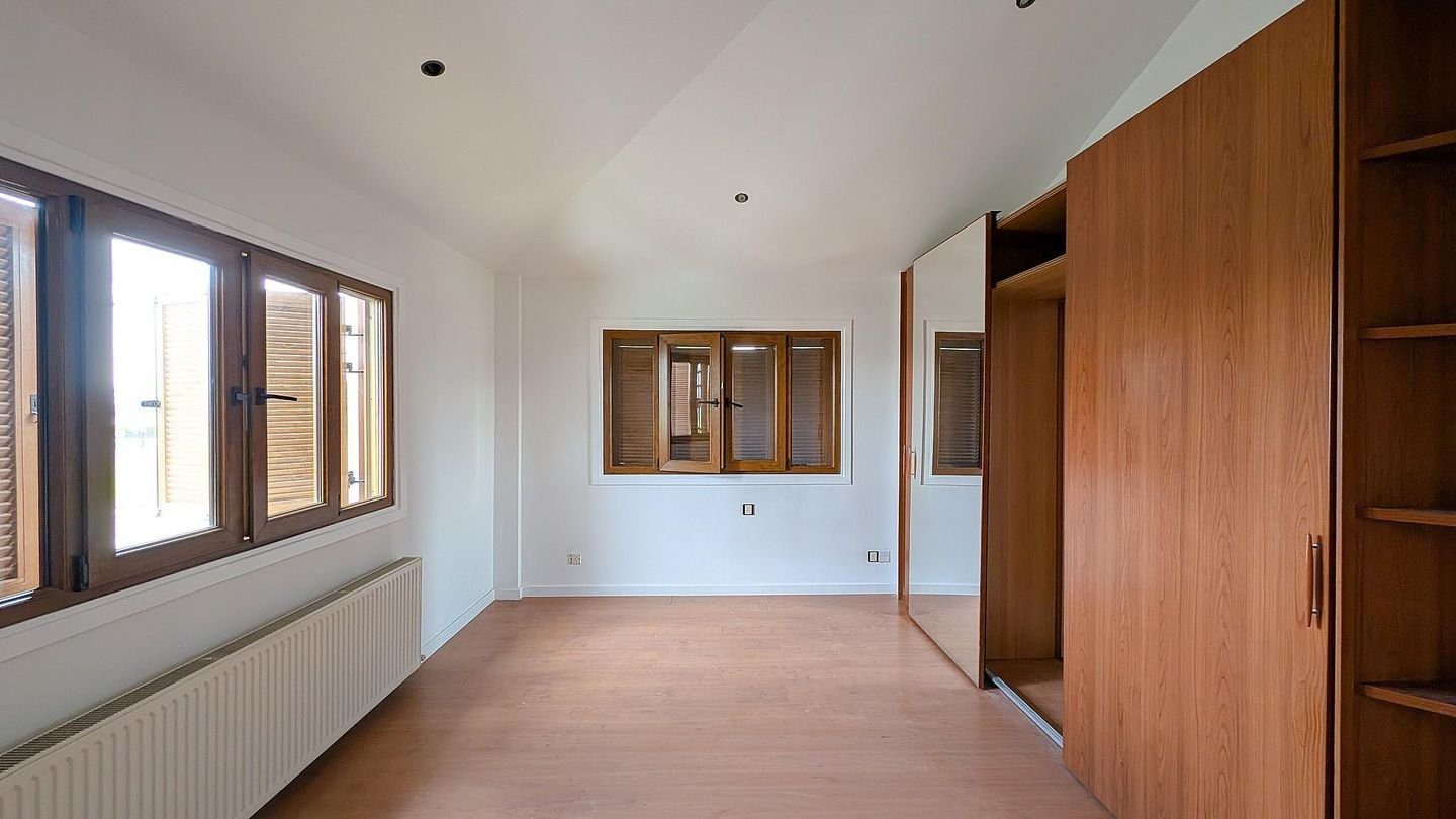 Luxurious Mansion in Agios Georgios, Latsia, Nicosia photo 36