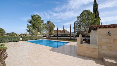 Luxurious Mansion in Agios Georgios, Latsia, Nicosia thumbnail 49