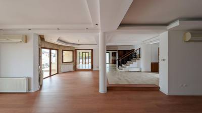 Luxurious Mansion in Agios Georgios, Latsia, Nicosia thumbnail 15