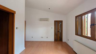Luxurious Mansion in Agios Georgios, Latsia, Nicosia thumbnail 26
