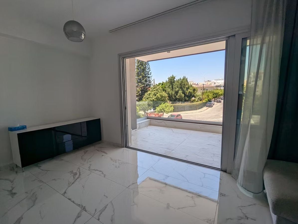 2 BR Apartment in Mesa Geitonia, Limassol — photo 3