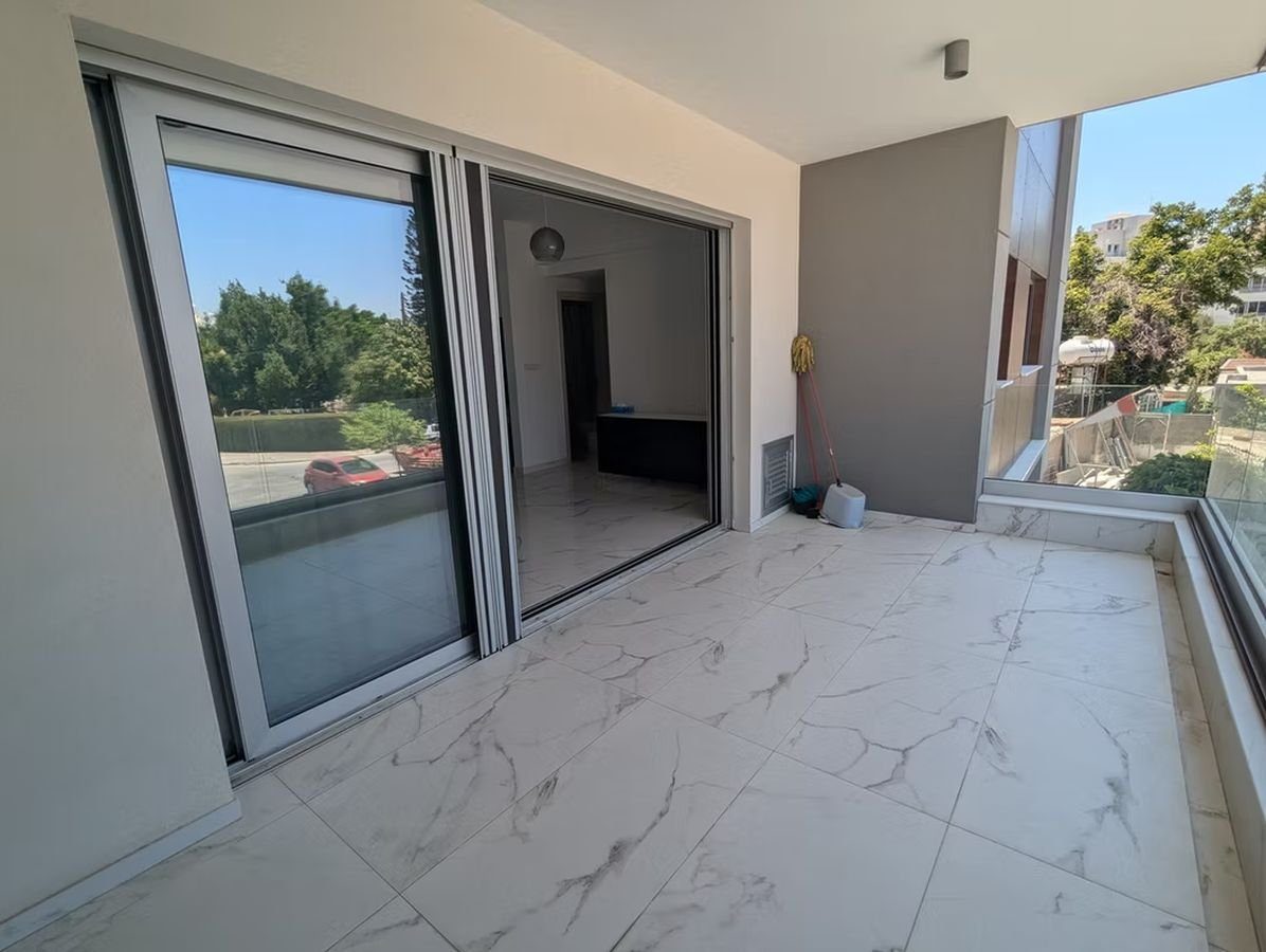 2 BR Apartment in Mesa Geitonia, Limassol photo 9