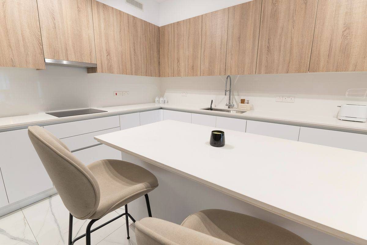 3 BR Apartment in Mesa Geitonia, Limassol — photo 6