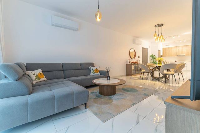 3 BR Apartment in Mesa Geitonia, Limassol