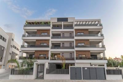 3 BR Apartment in Mesa Geitonia, Limassol thumbnail 21