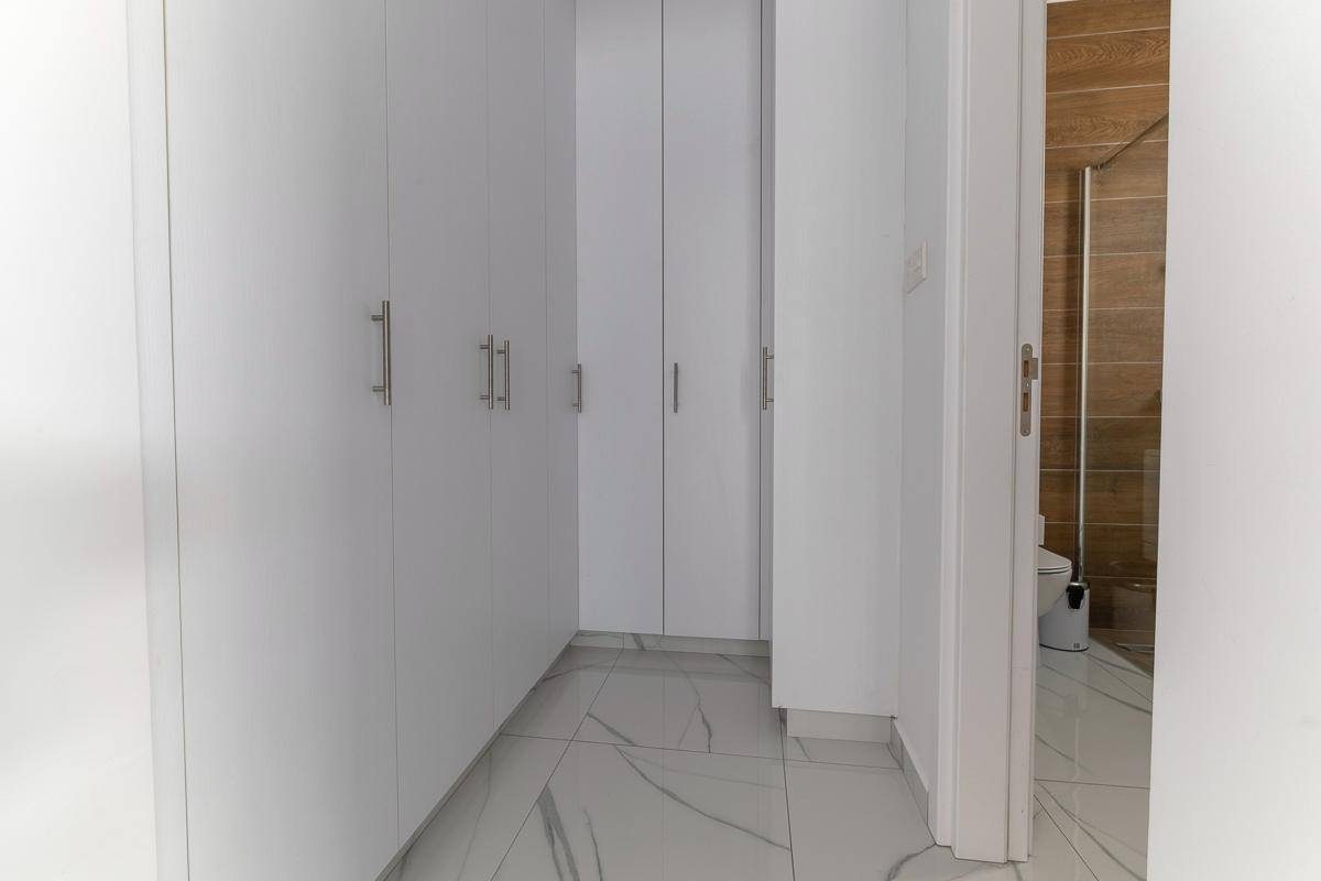 3 BR Apartment in Mesa Geitonia, Limassol photo 13
