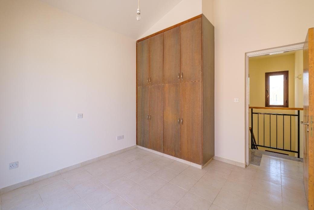 3 BR Detached house in Pegeia, Paphos photo 10