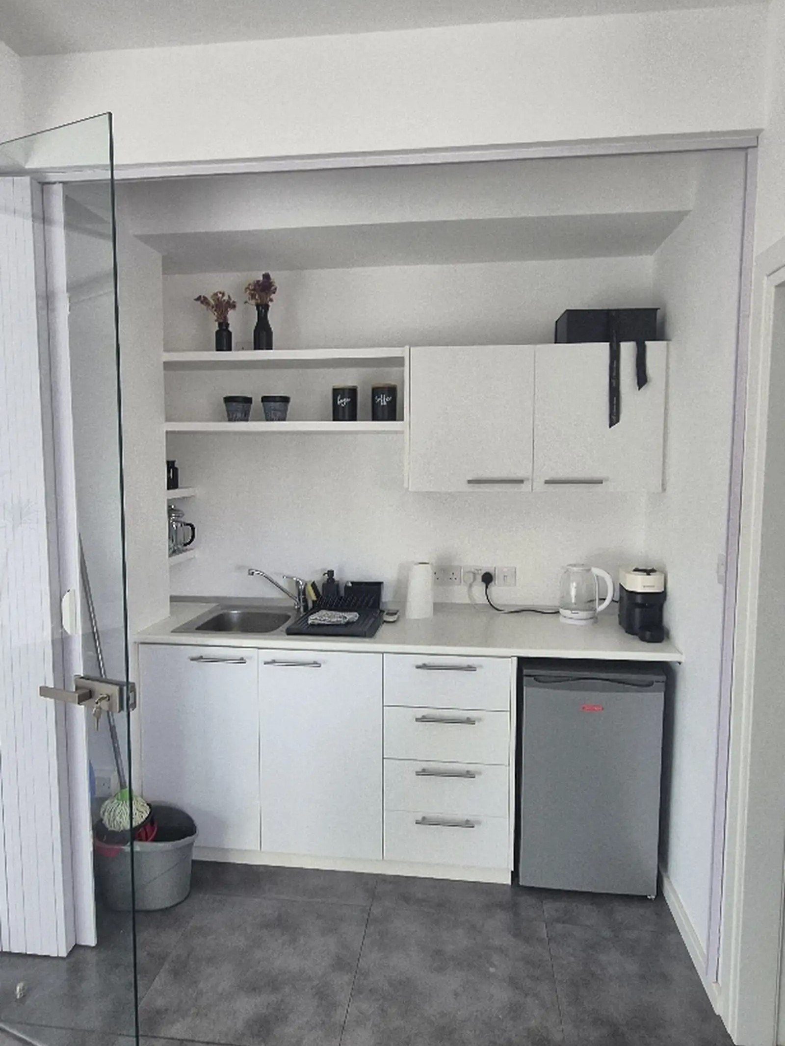 Fully Renovated Office in Agia Zoni, Limassol photo 6