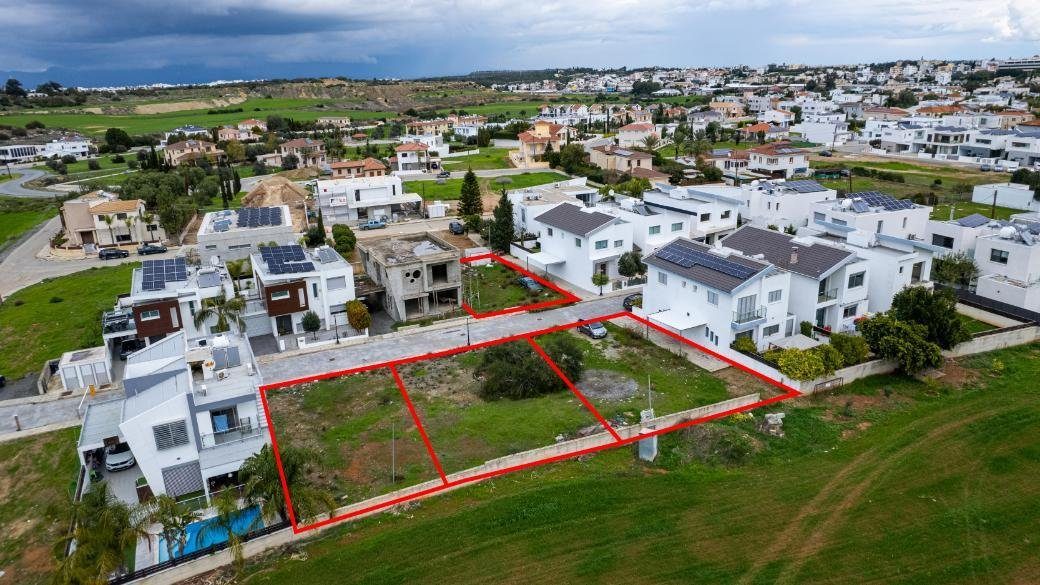 Residential land in Latsia, Nicosia photo 1