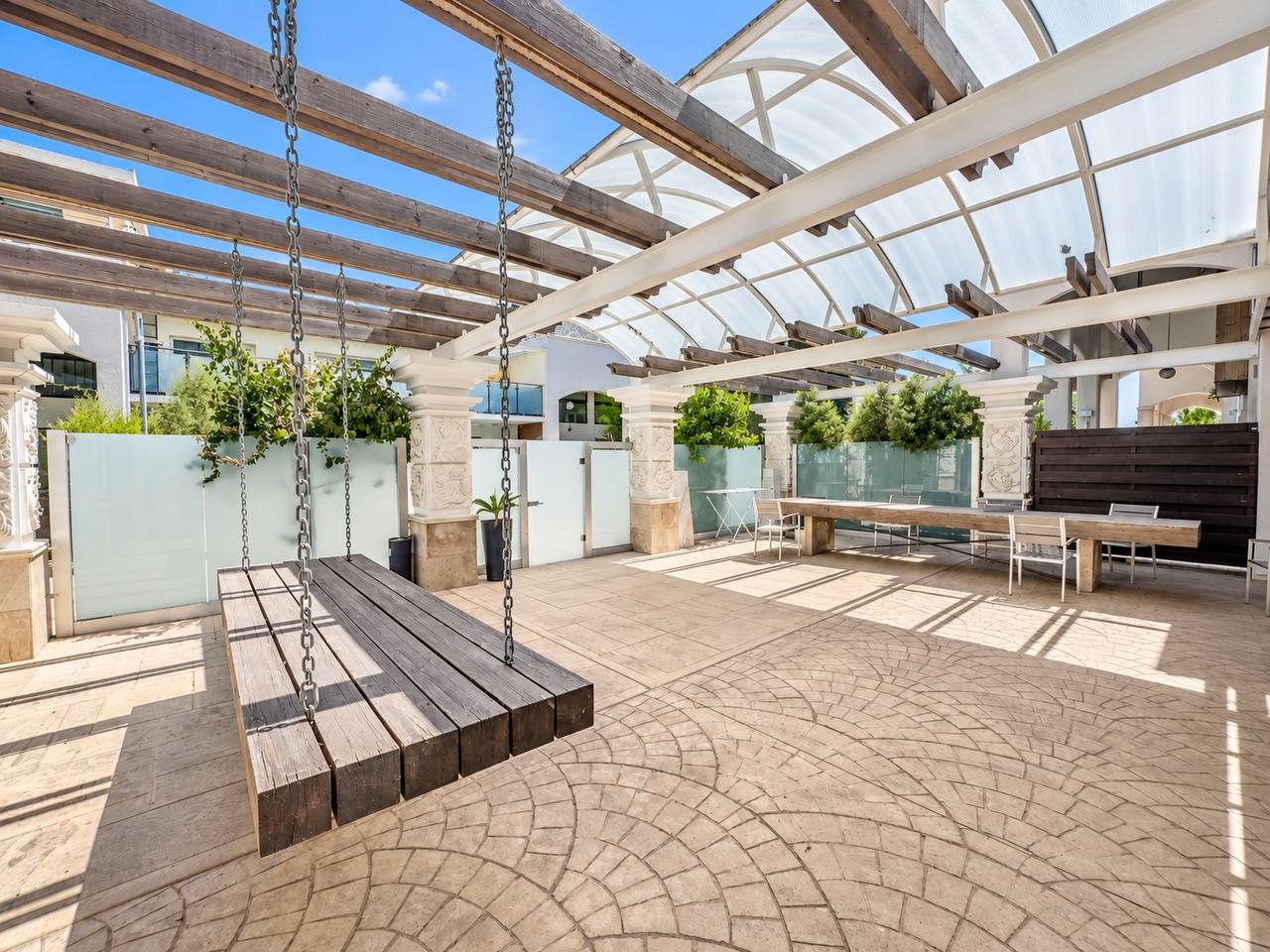 4 BR House in Potamos Germasogeias, Limassol photo 1