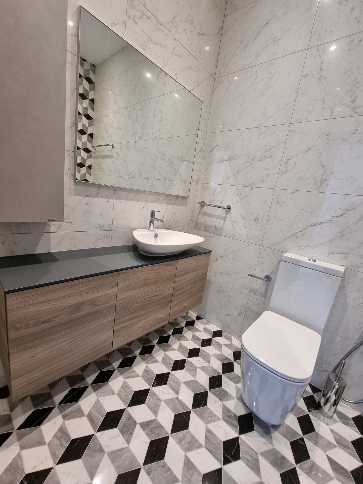 2 BR Apartment in Germasogeia, Limassol photo 6