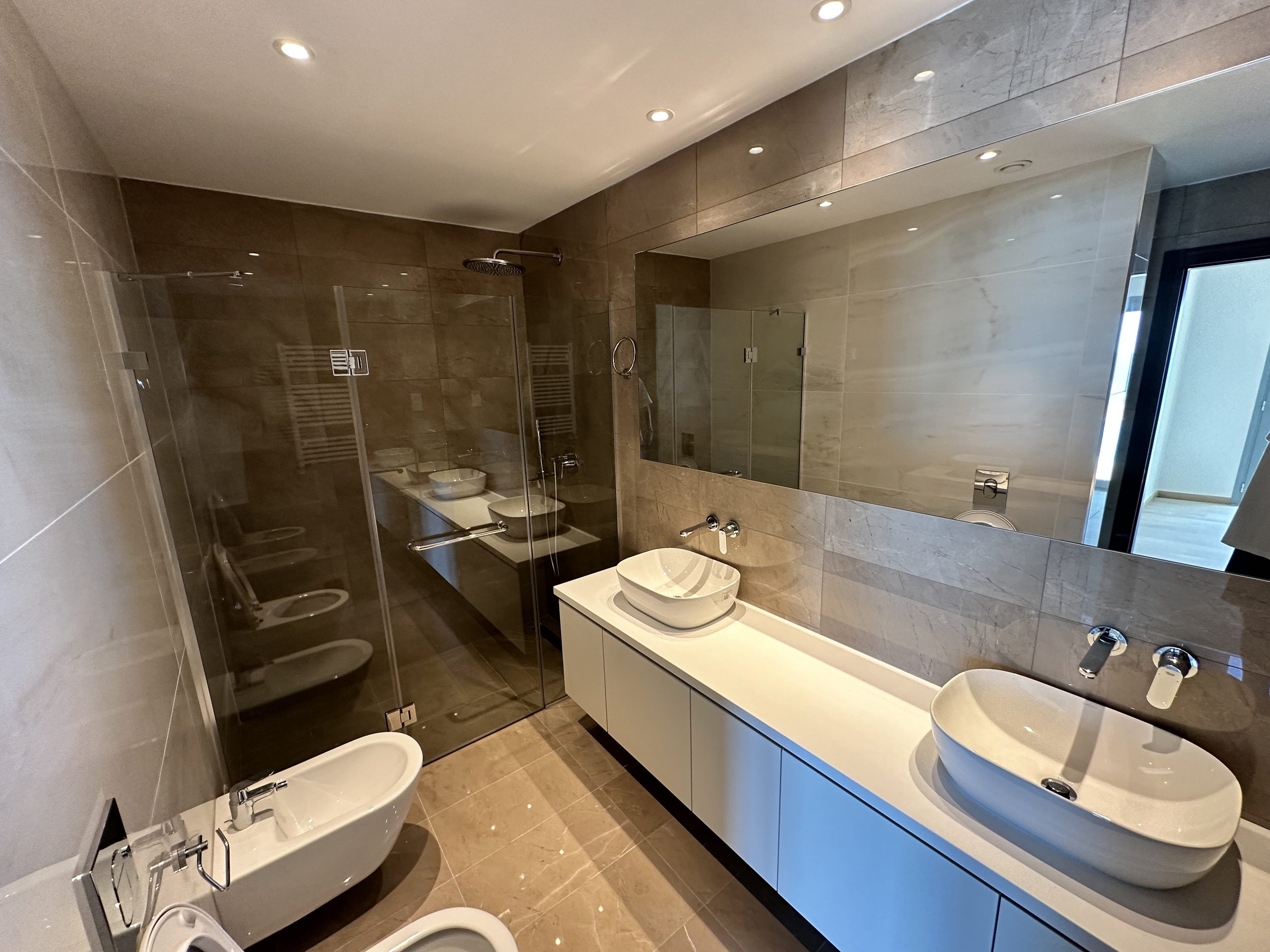 3 BR Apartment in Limassol Marina, Limassol photo 8