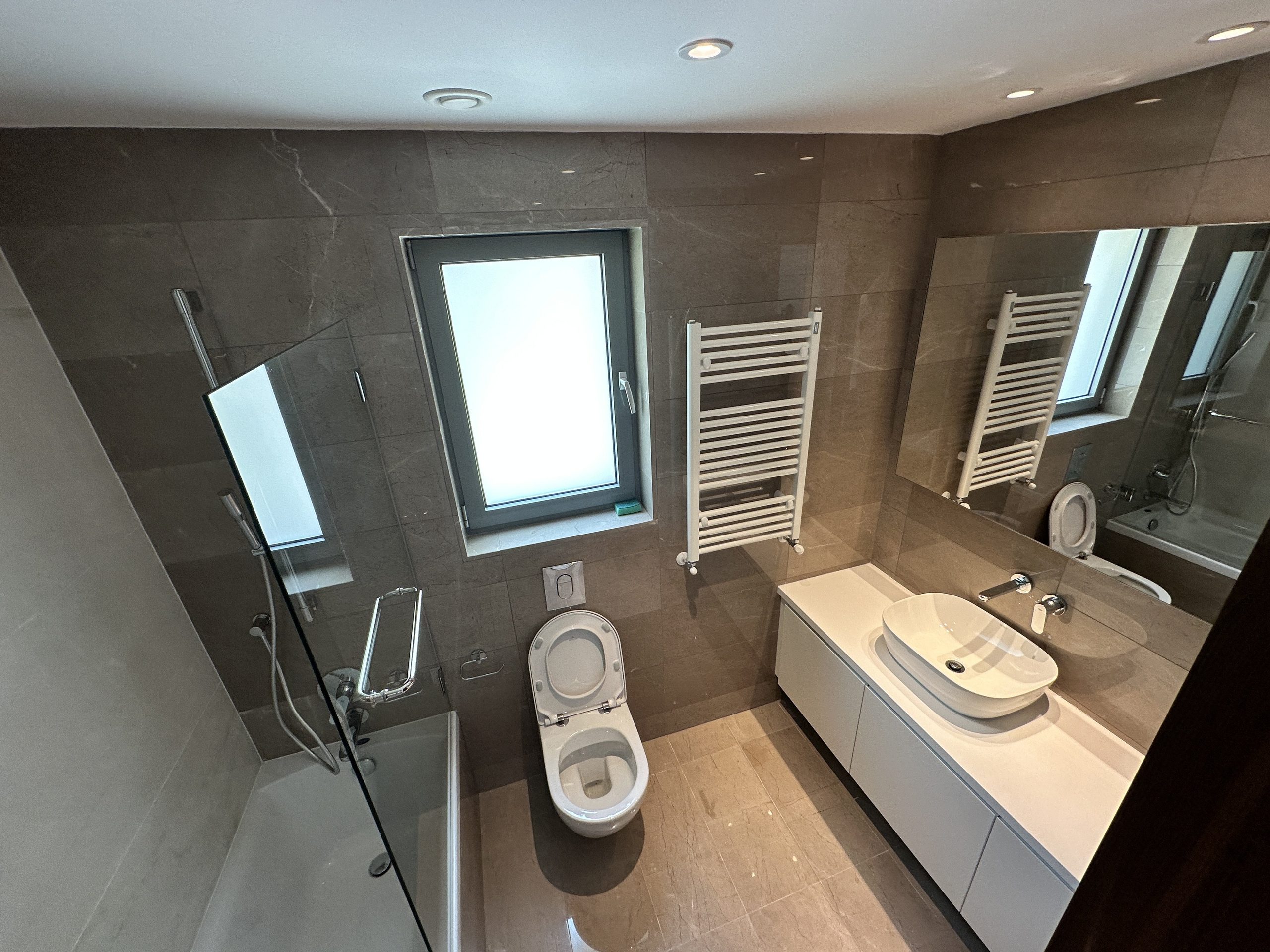 3 BR Apartment in Limassol Marina, Limassol photo 9