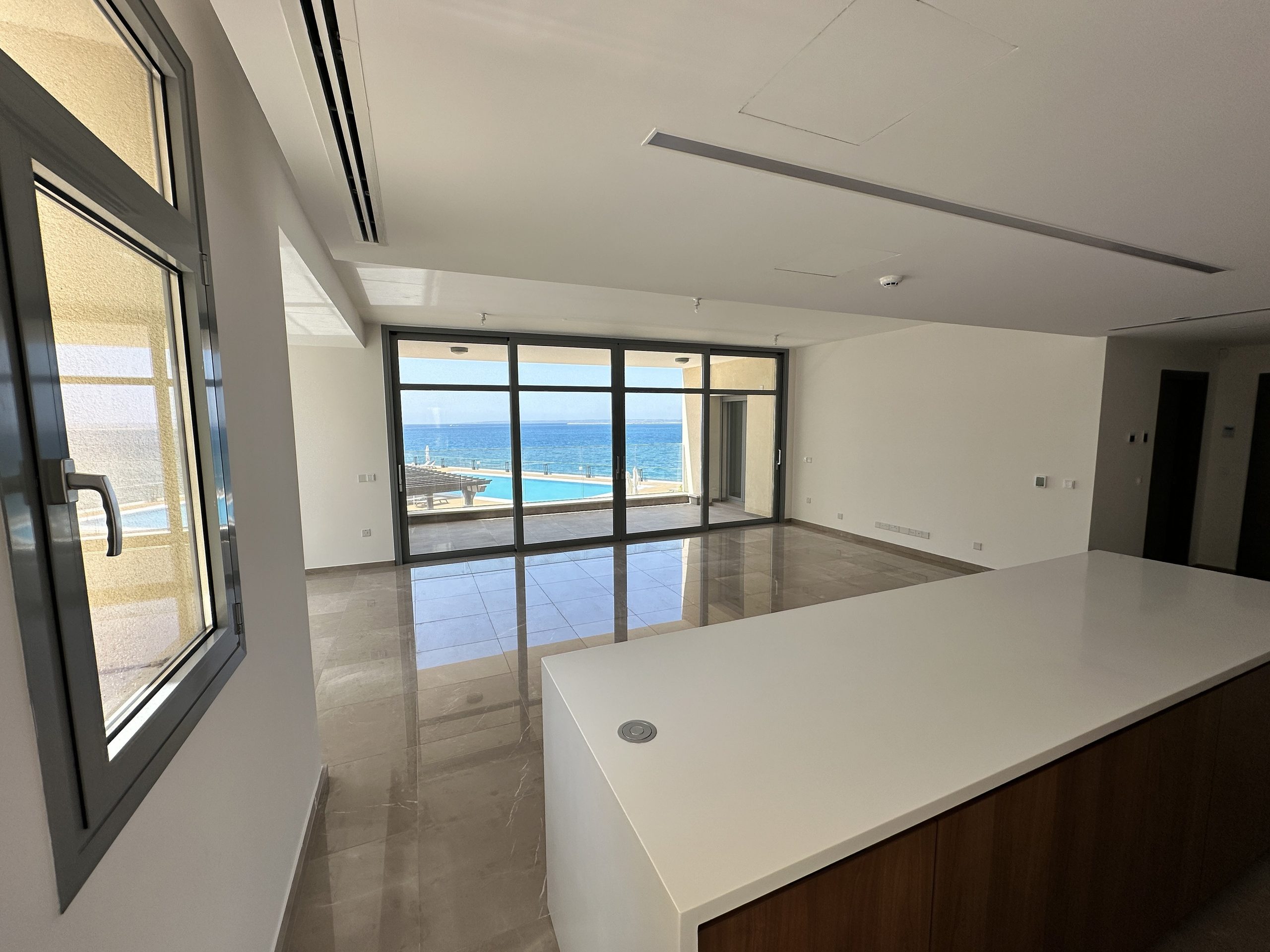 3 BR Apartment in Limassol Marina, Limassol photo 2