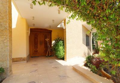 5 BR Luxury Villa with Guest House in Mouttagiaka, Limassol, miniatura 32