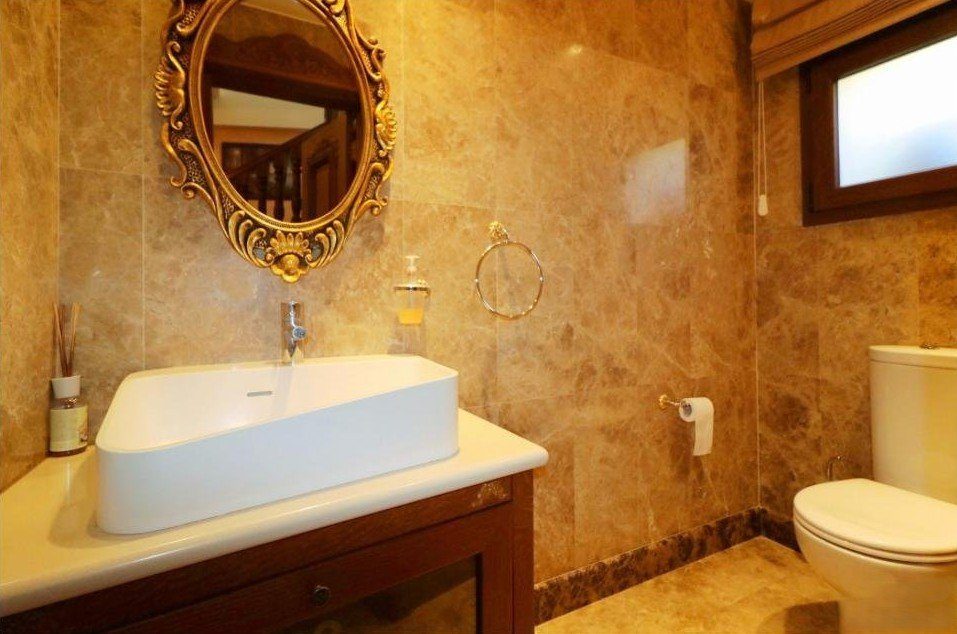 5 BR Luxury Villa with Guest House in Mouttagiaka, Limassol photo 24