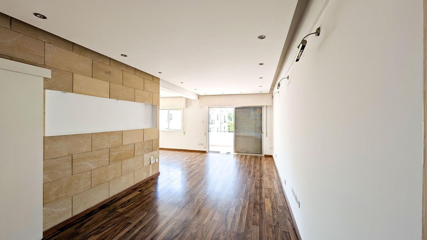 Three Bedroom Apartment in Agioi Omologites, Nicosia photo 6