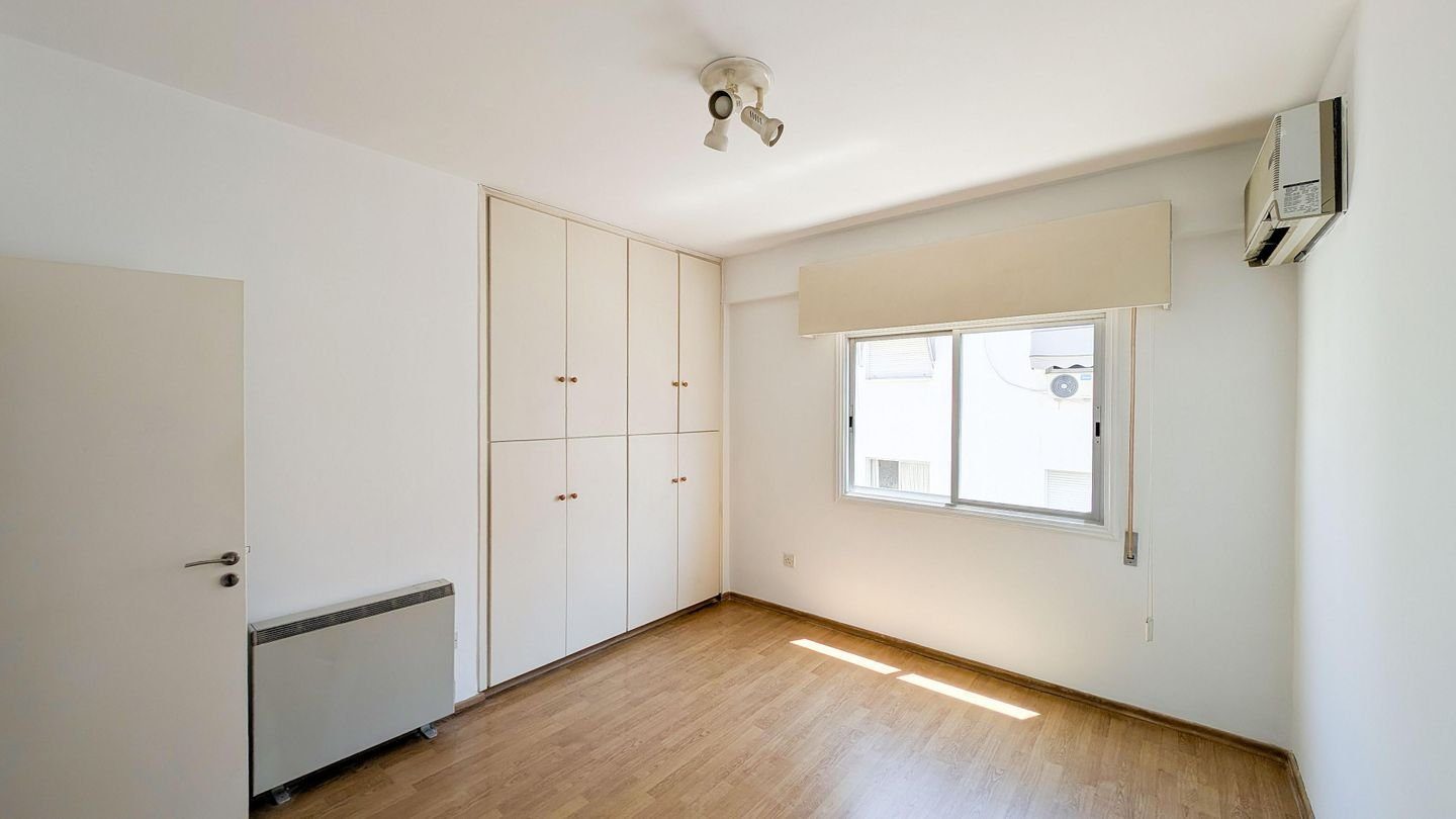 Three Bedroom Apartment in Agioi Omologites, Nicosia photo 12