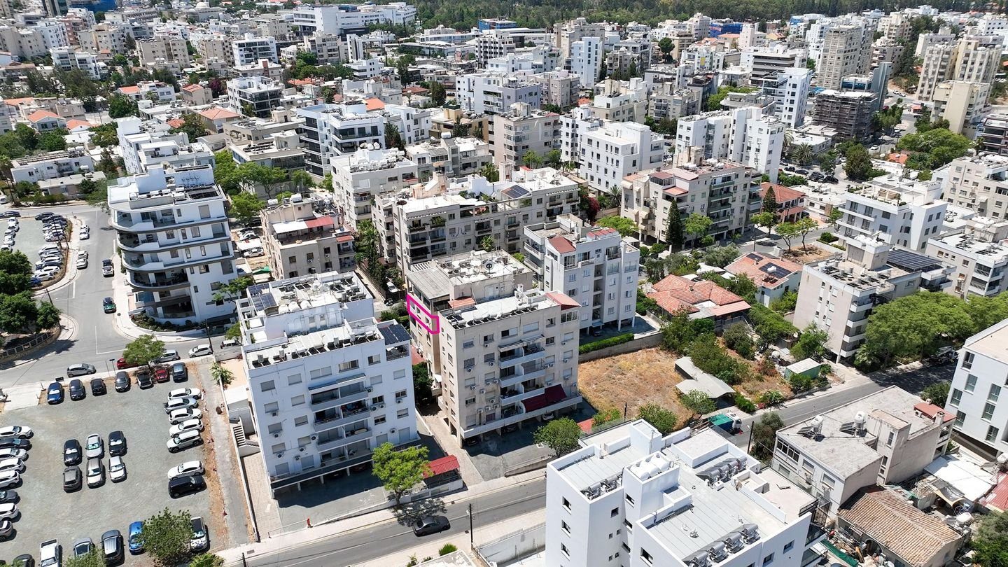Three Bedroom Apartment in Agioi Omologites, Nicosia photo 2