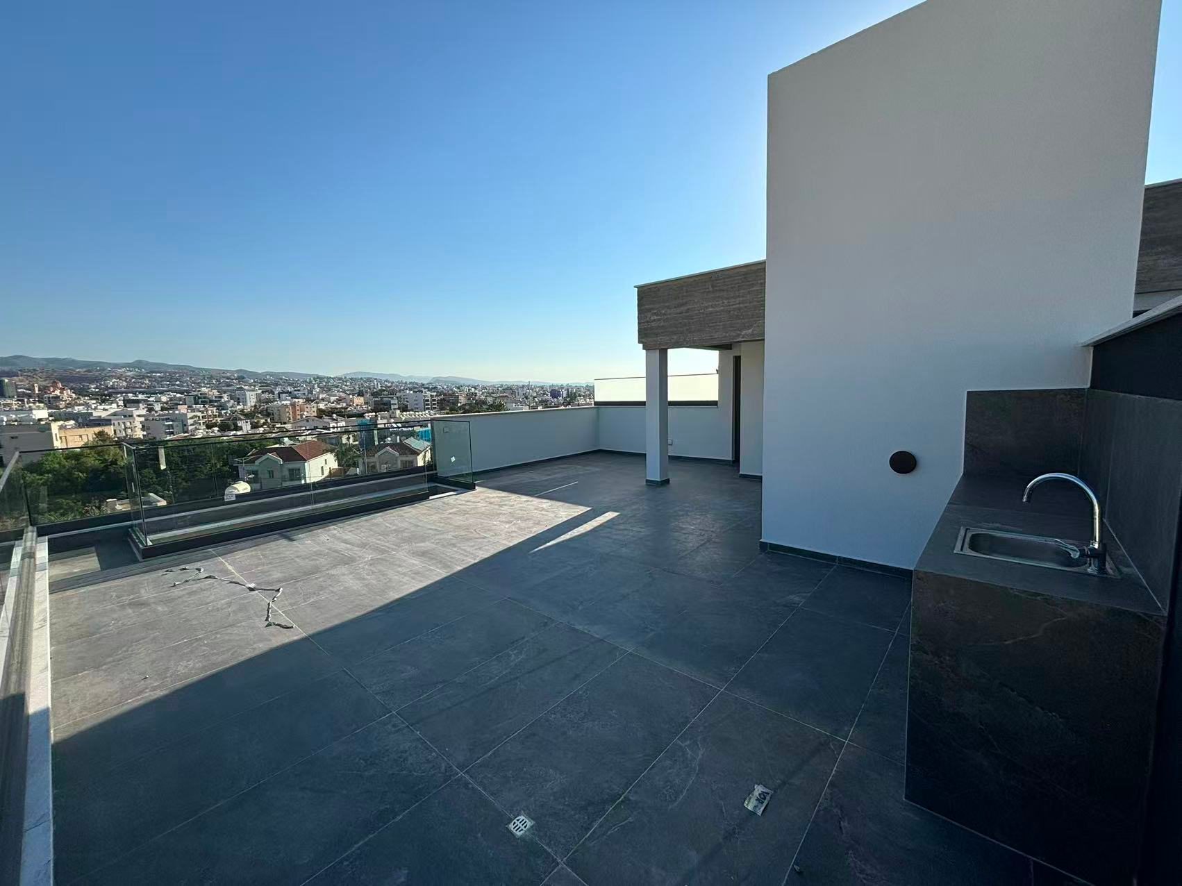 2+1 BR Penthouse in Agios Georgios, Limassol
