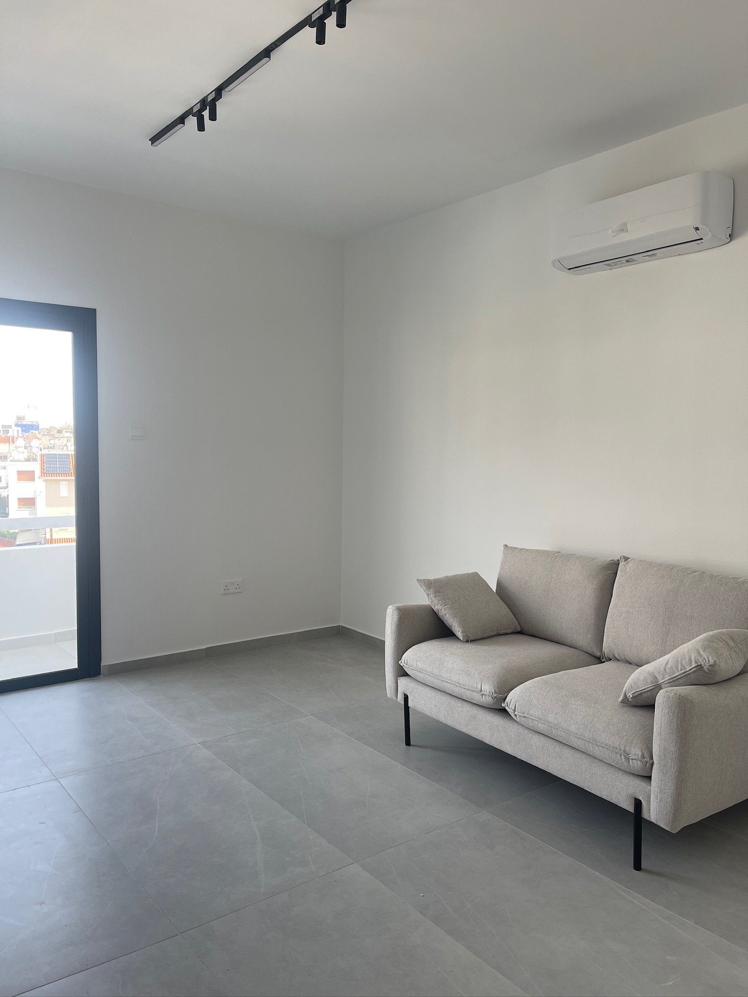 1 BR Apartment in Petrou Kai Pavlou, Limassol photo 3