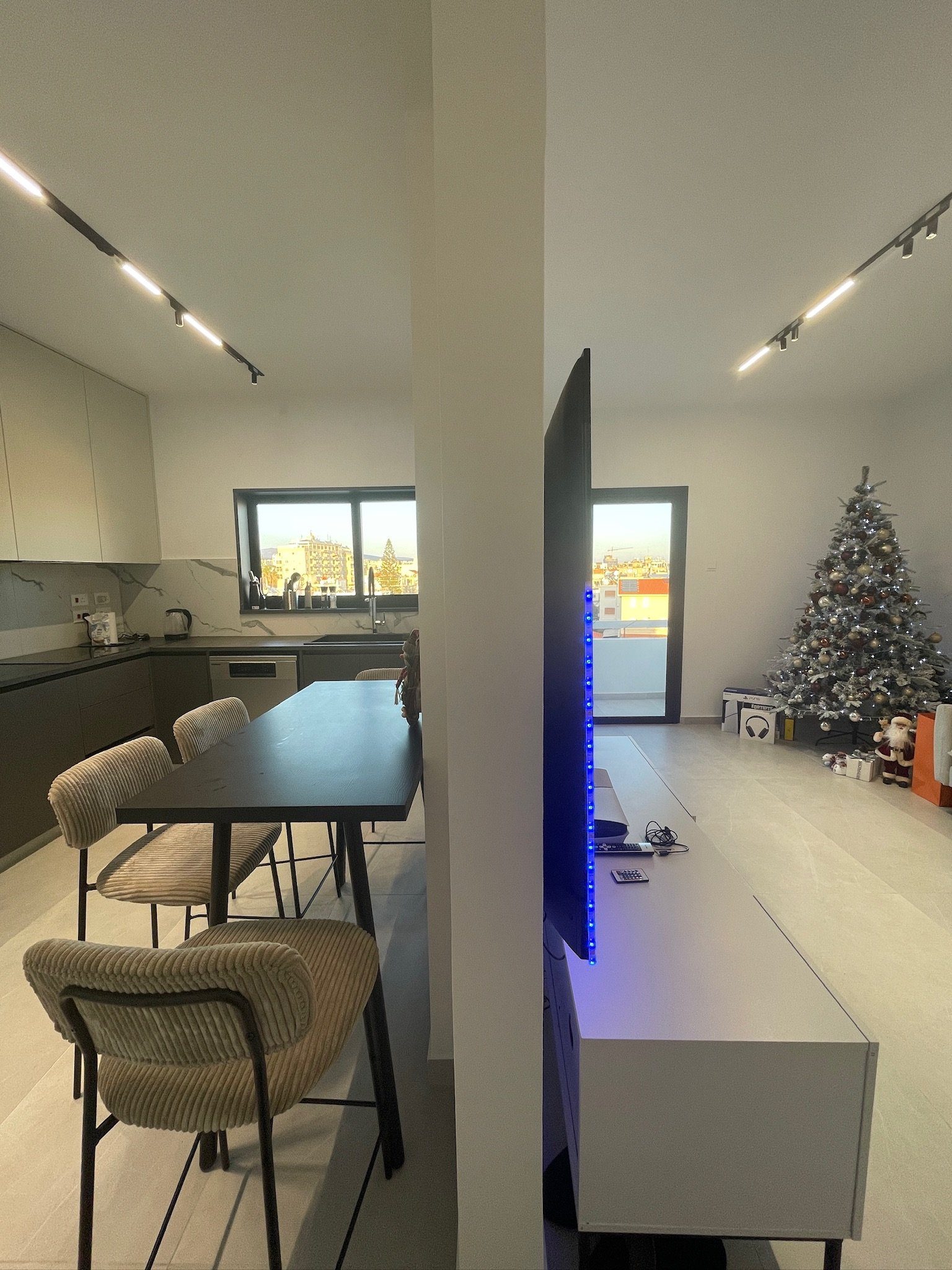 1 BR Apartment in Petrou Kai Pavlou, Limassol photo 5