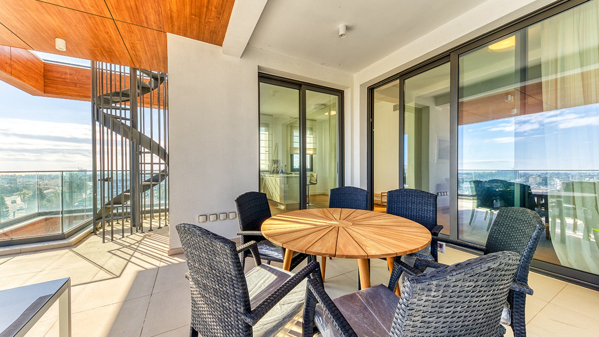 4 BR Penthouse in Potamos Germasogeias, Limassol photo 17
