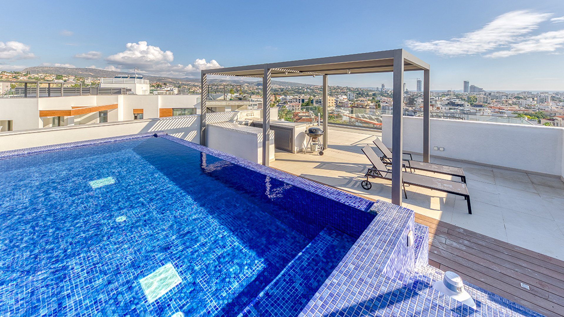 4 BR Penthouse in Potamos Germasogeias, Limassol photo 21
