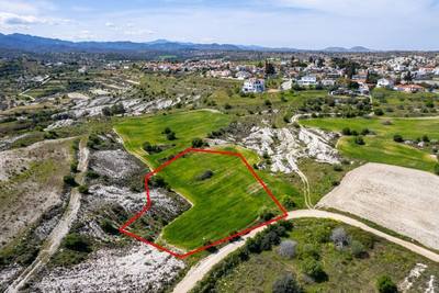 Residential field in Kampia, Nicosia thumbnail 5