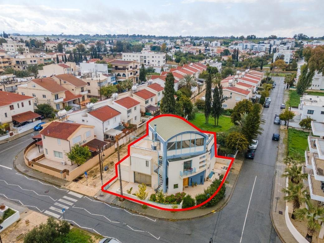 5 bedroom house in Egkomi, Nicosia photo 4