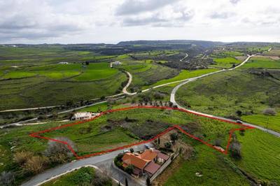 Shared residential field in Pano Arodes, Paphos thumbnail 3
