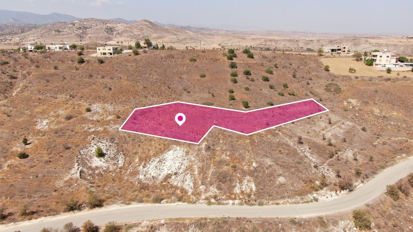 Agricultural field in Kato Moni, Nicosia. photo 1