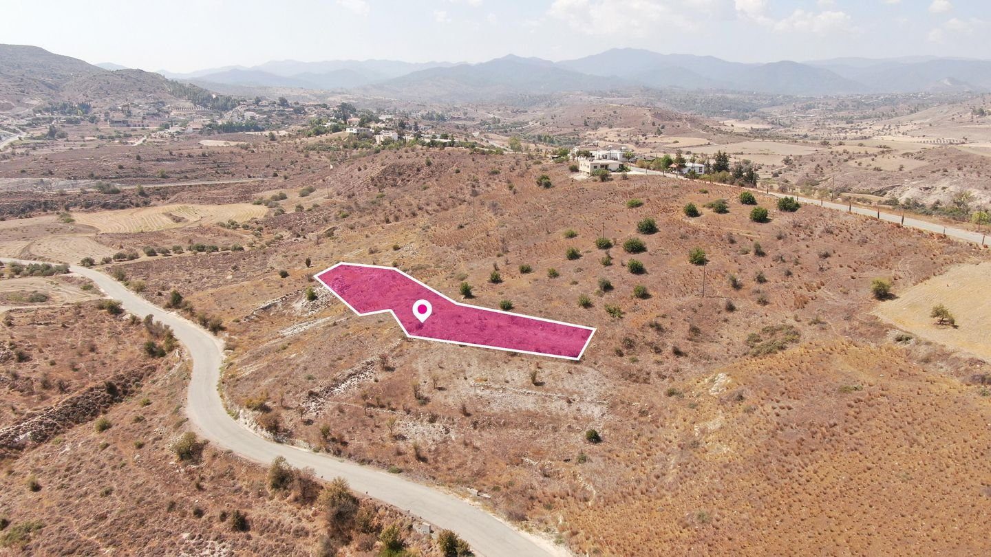Agricultural field in Kato Moni, Nicosia. photo 4