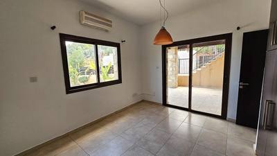 Duplex House with pool in Koili, Paphos thumbnail 11
