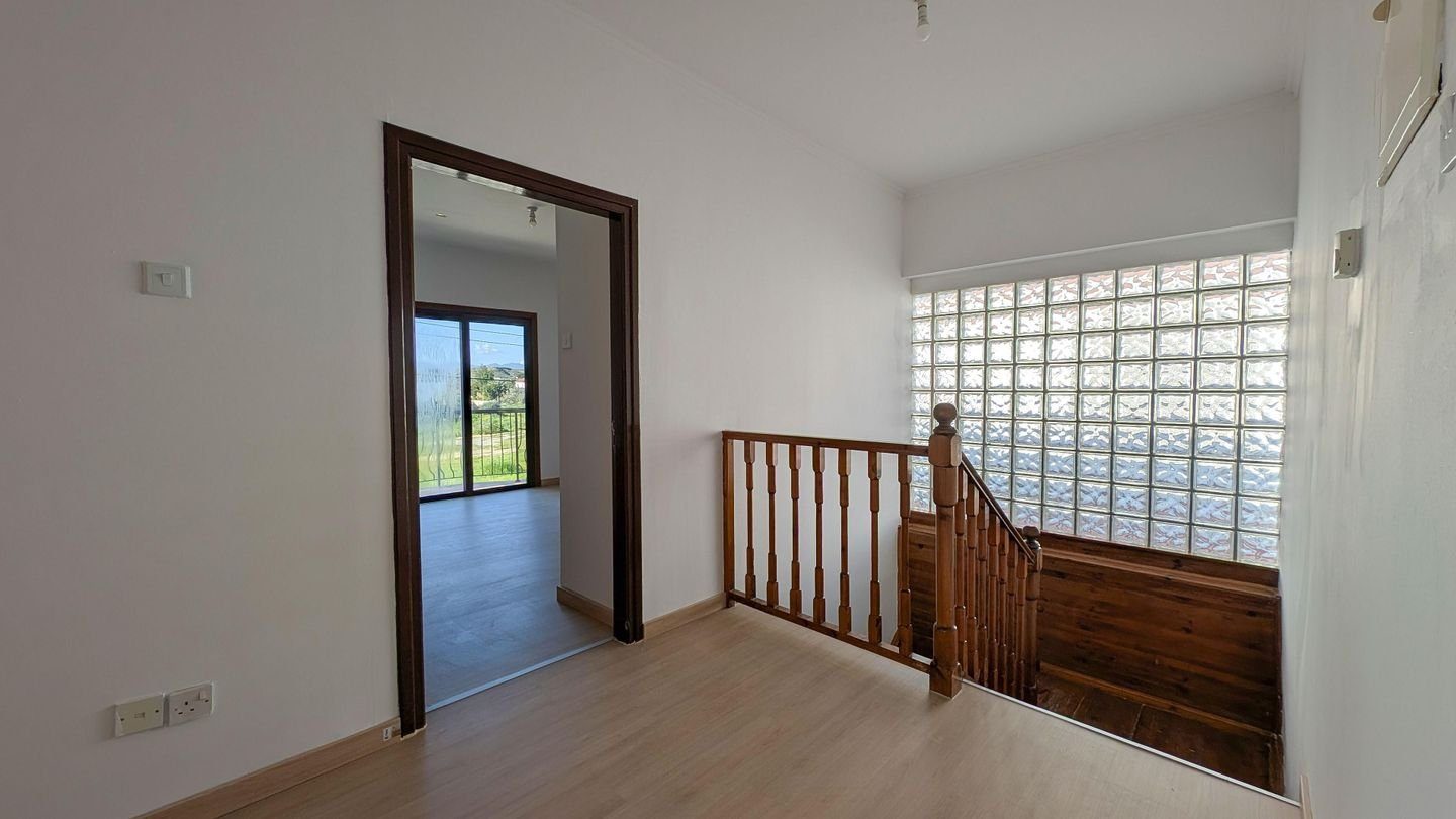 Four-Bedroom Detached House in Tseri, Nicosia photo 30