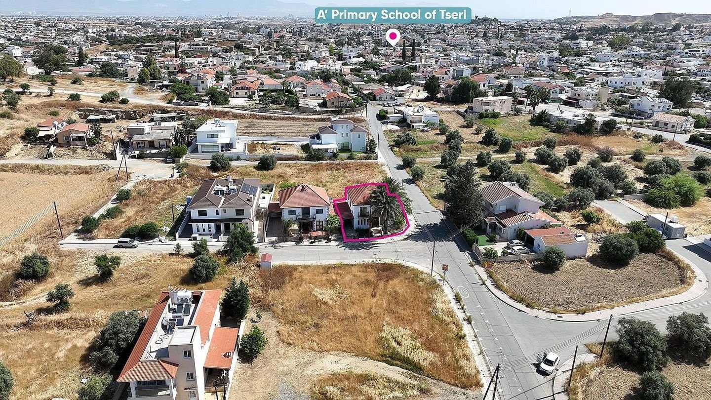 Four-Bedroom Detached House in Tseri, Nicosia photo 3