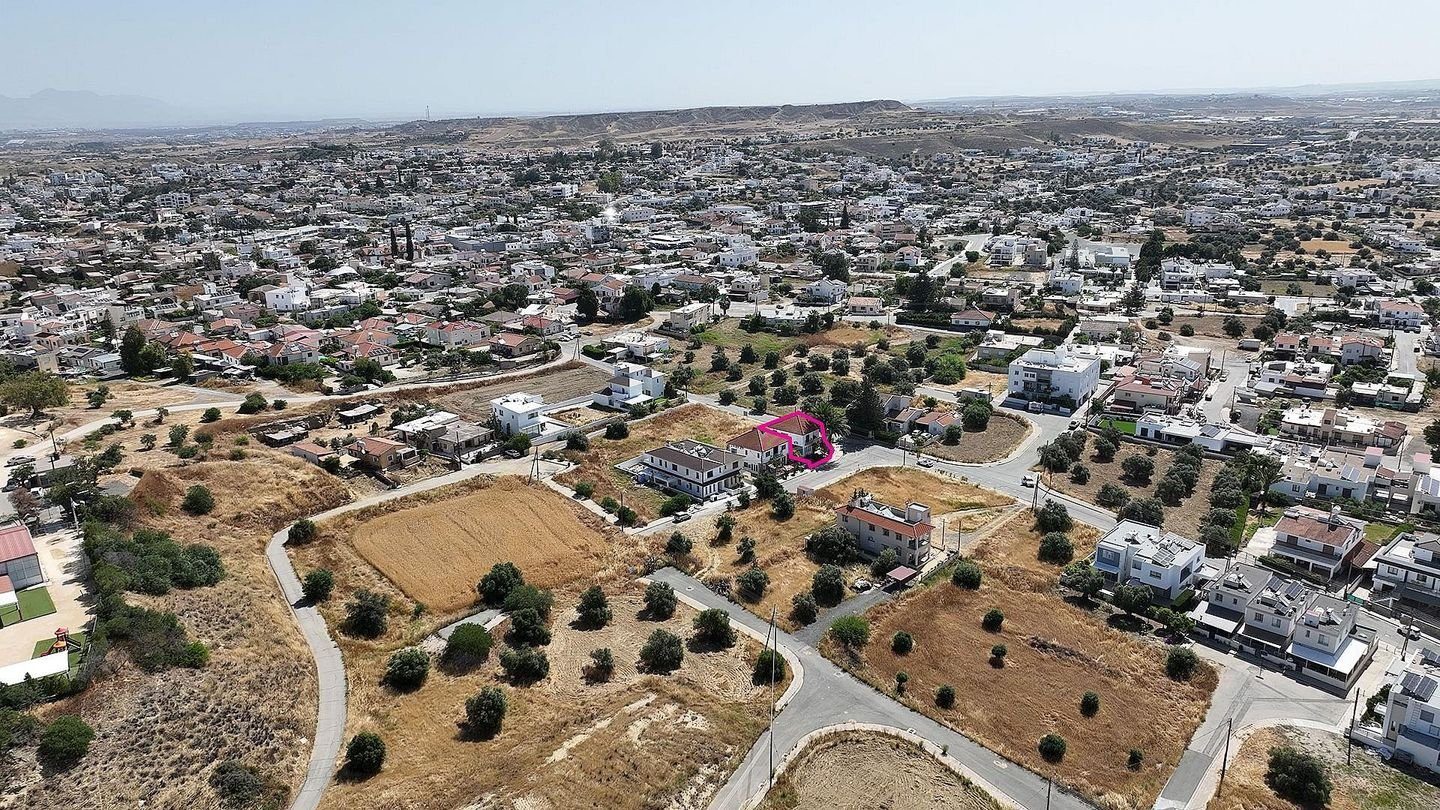 Four-Bedroom Detached House in Tseri, Nicosia photo 4