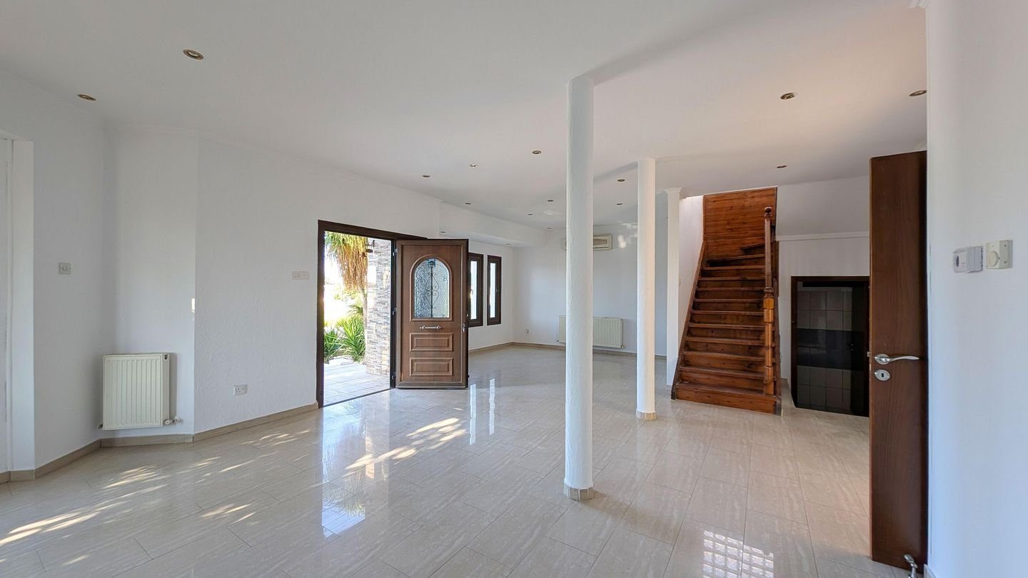 Four-Bedroom Detached House in Tseri, Nicosia photo 12