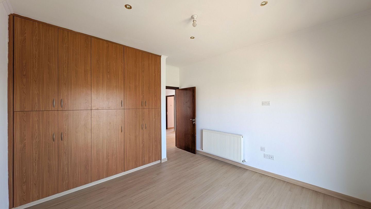 Four-Bedroom Detached House in Tseri, Nicosia photo 24